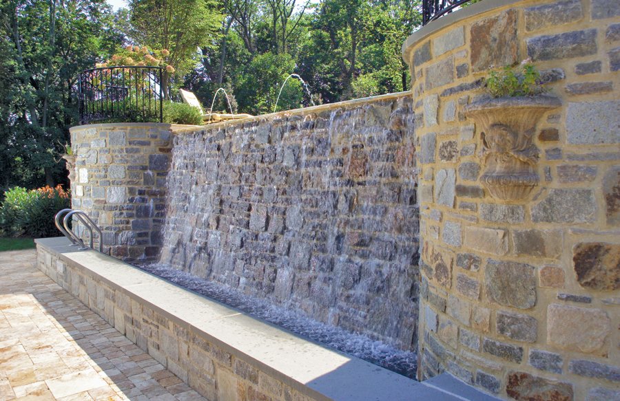 backside-of-inifiity-swimming-pool