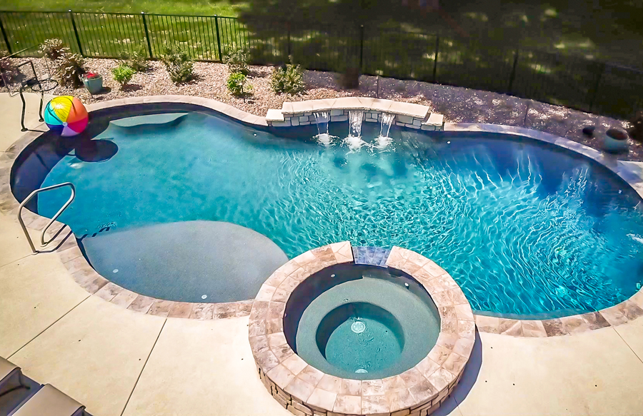 circle-spa-on-cloud-shape-pool