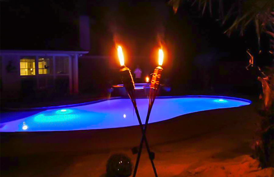 gunite-pool-with-blue-light