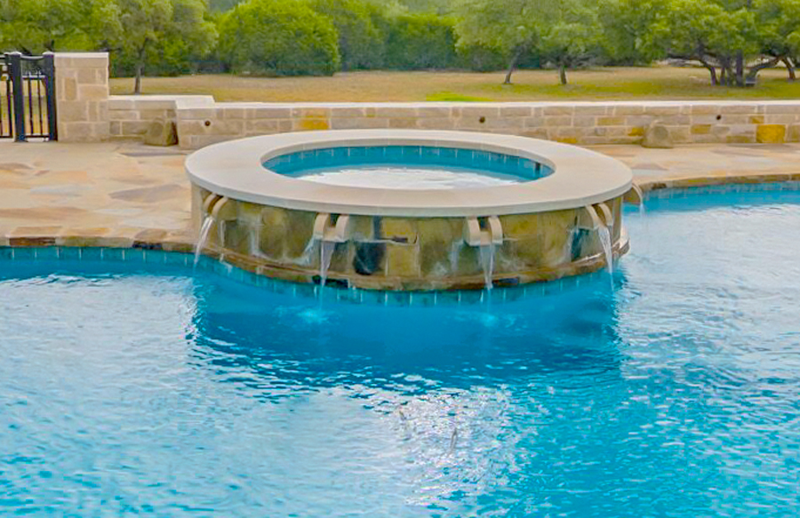 gunite-spa-with-covered-spillways