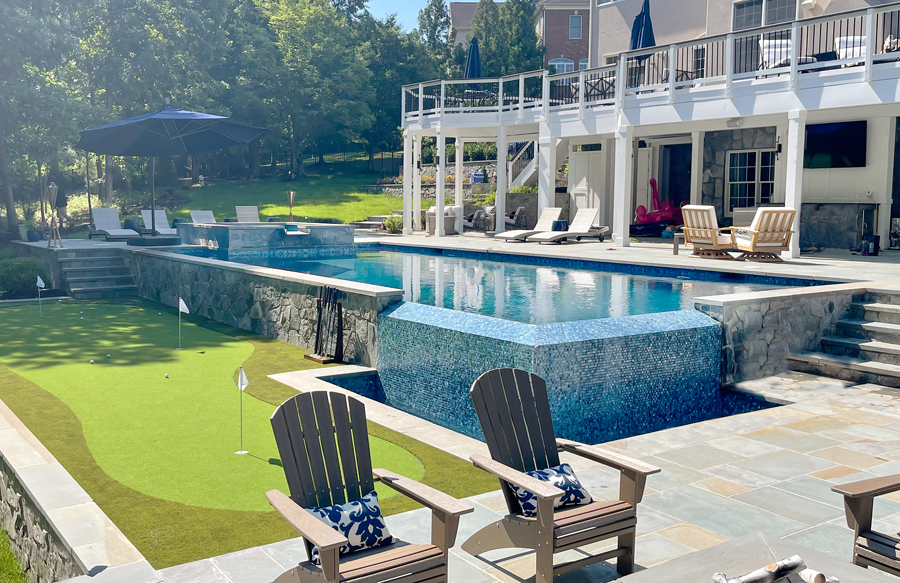 pool-with-corner-reverse-infinity-edge-by-putting-green