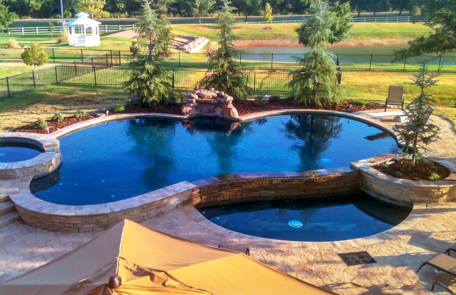 pool-with-planter-box