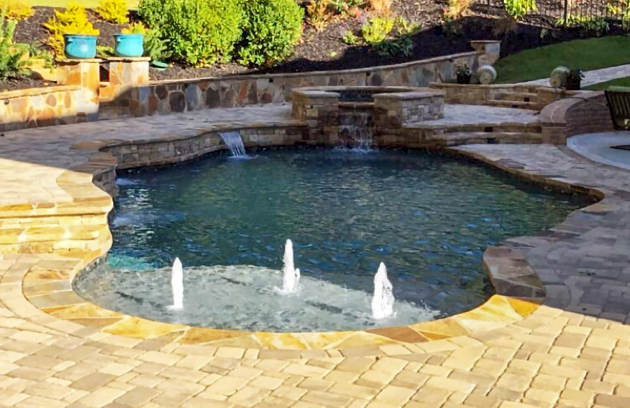 pool-with-trio-of-bubbler-fountains