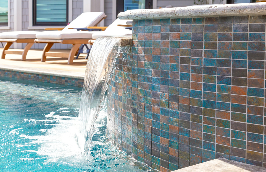 raised-gunite-spa-with-tiled-facade