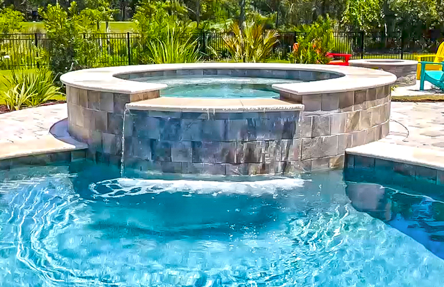 regular-raised-spa-with-spillway