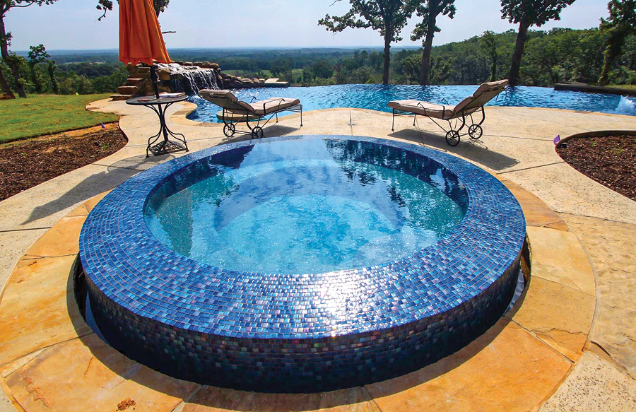 round-detached-rim-flow-spa