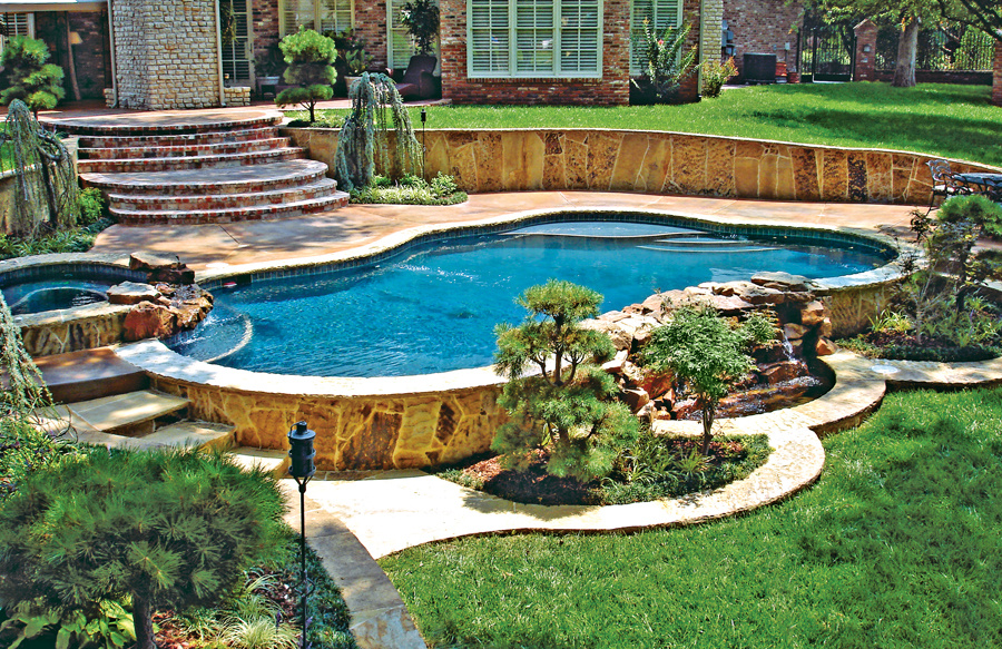 stairs-leading-from-house-to-pool-area