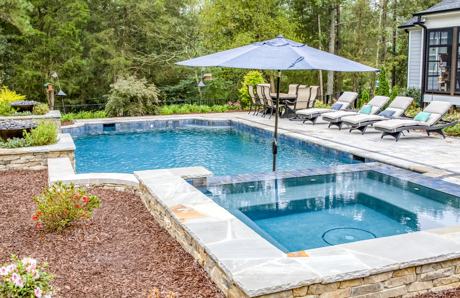 swimming-pool-and-spa-with-tile