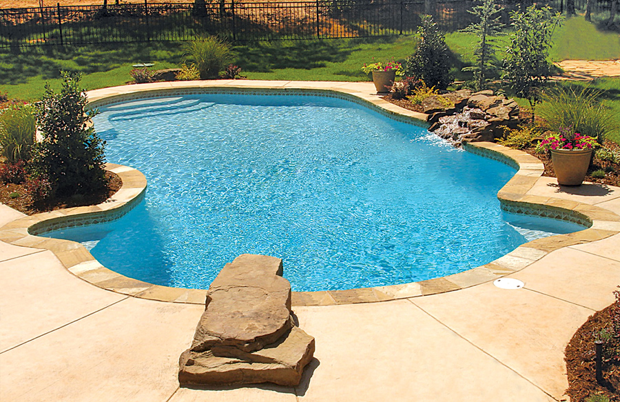 swimming-pool-with-jump-rock